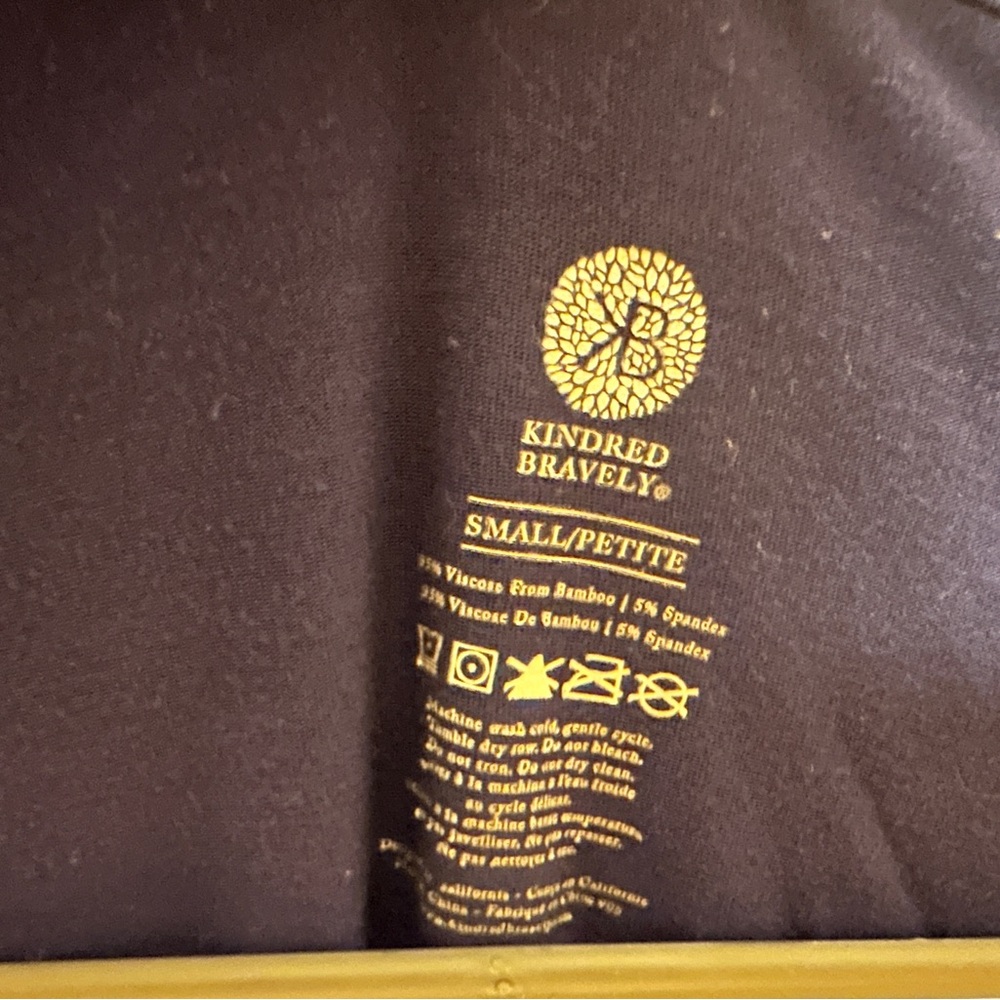 Kindred Bravely Nursing Women's Long Sleeve Navy Top - Picture 3 of 3